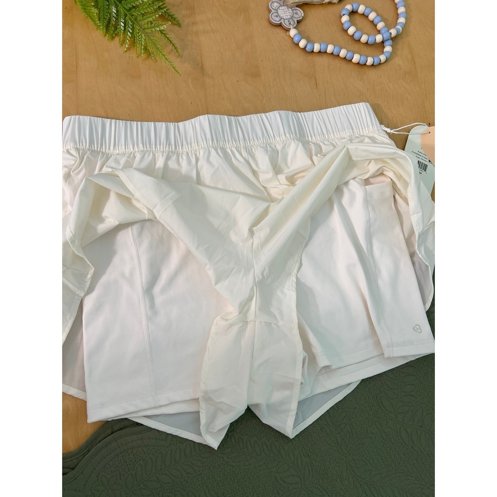 Blogilates Ruffle Short size XL White NWT - Picture 3 of 8
